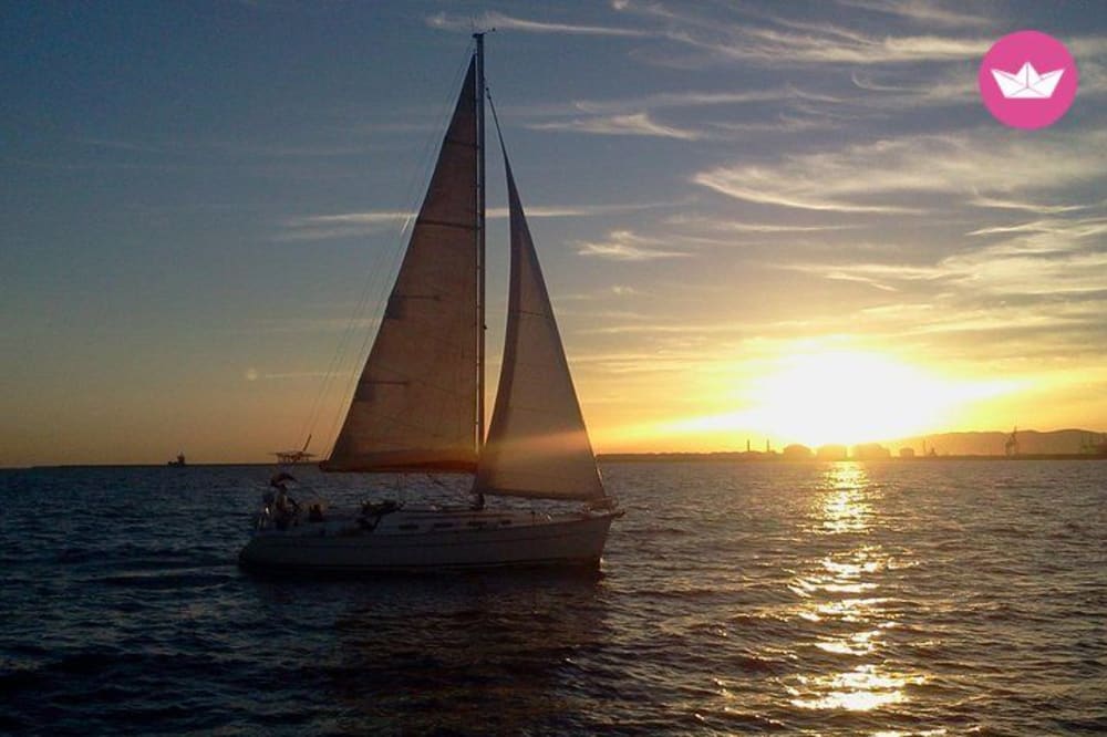 Dreamy Sunset Sailing Trip in Marbella - 2h