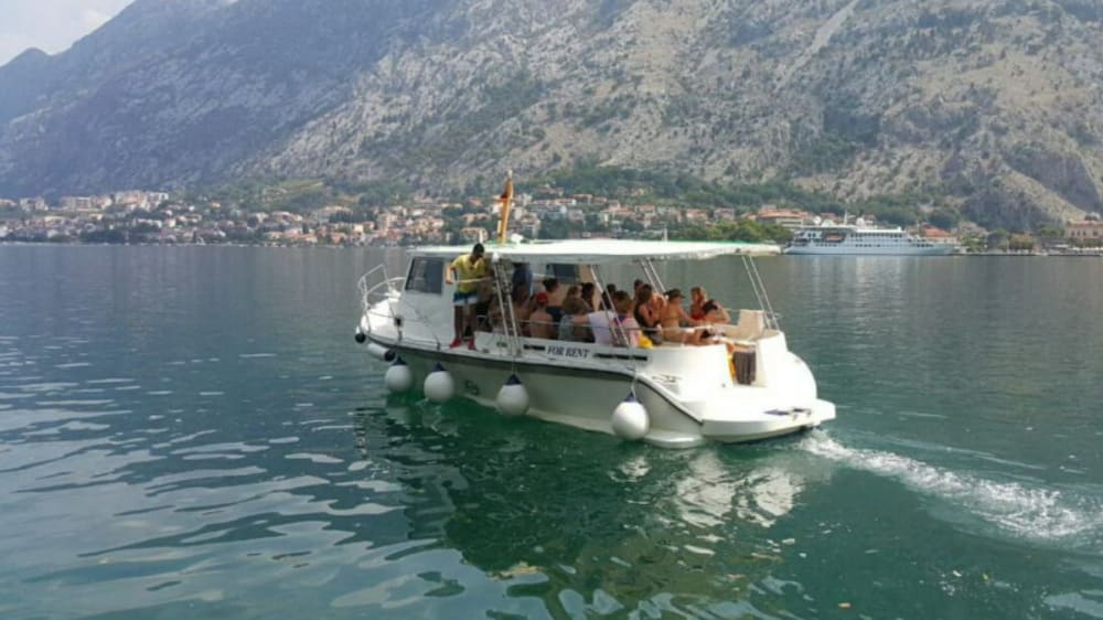 Kotor, Unsere Liebe Frau von den Felsen, Perast 4-stündige Tour
