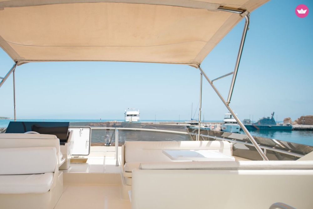 4h Blue Lagoon & Caves Tour – Protaras