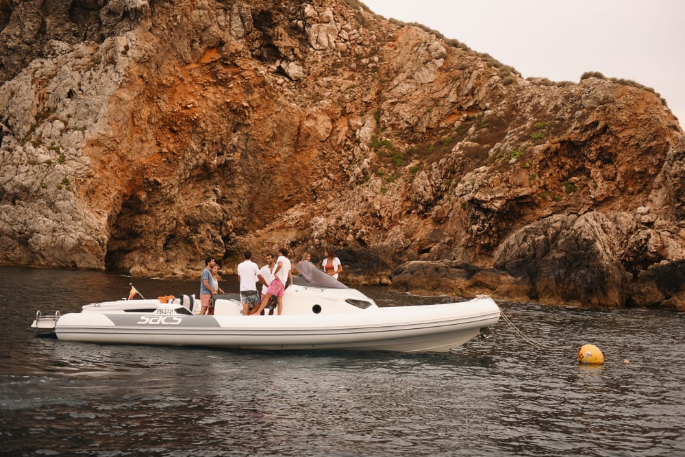 Exploración de día completo por las Islas Medas y la costa del Montgrí