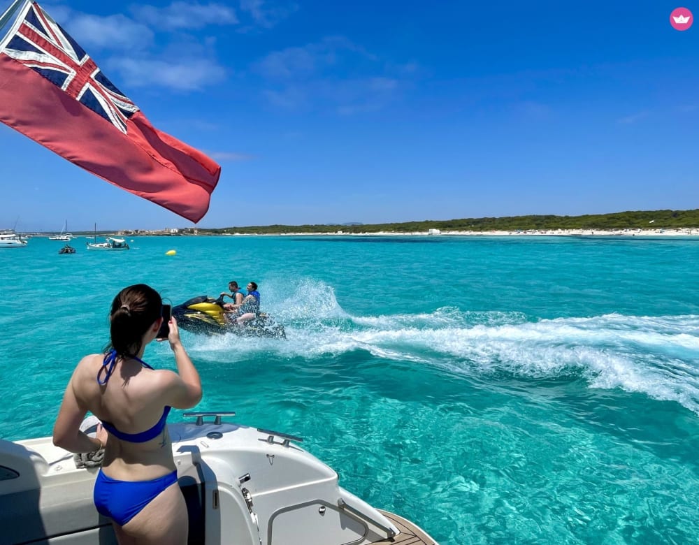 Escapada de mediodía a Cap Blanc: sol, mar y sabores de la costa