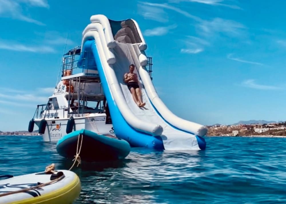 Crucero con Snorkel y Actividades en Benalmádena