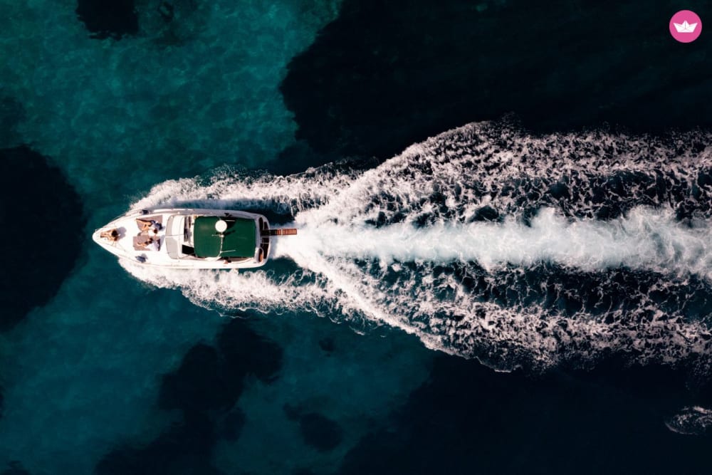 Flucht ins Paradies: Eine halbtägige Kreuzfahrt nach Marathonisi, Oasi, Mizithres und Pisines