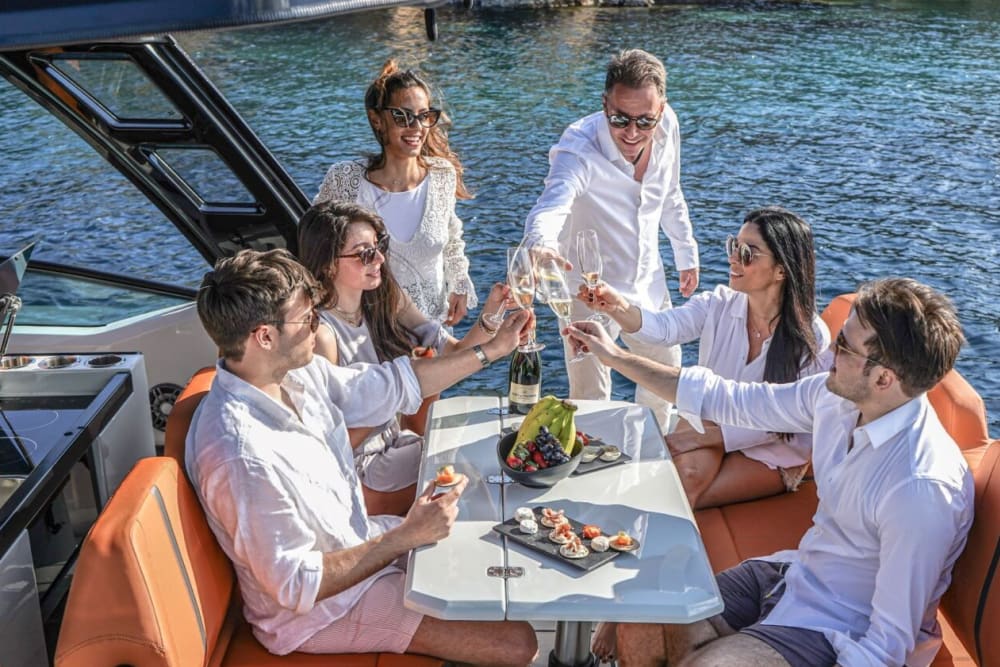 Premium-Tagescharter in den Gewässern von Ibiza und Formentera - 8 Stunden