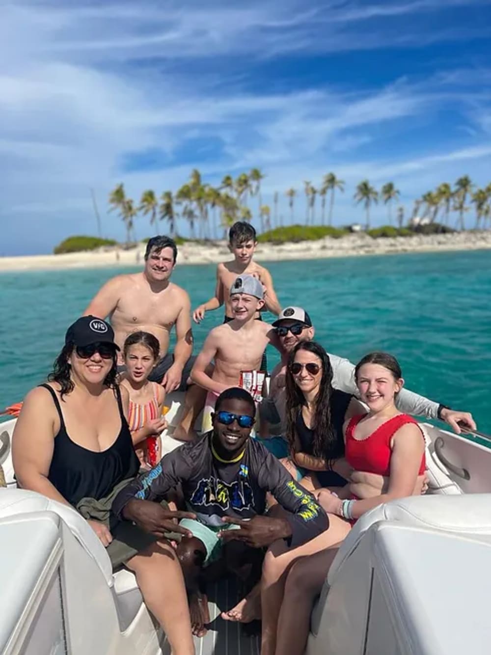 Half-day Bahamas Bliss: Swim with Turtles & Snorkel Rose Island