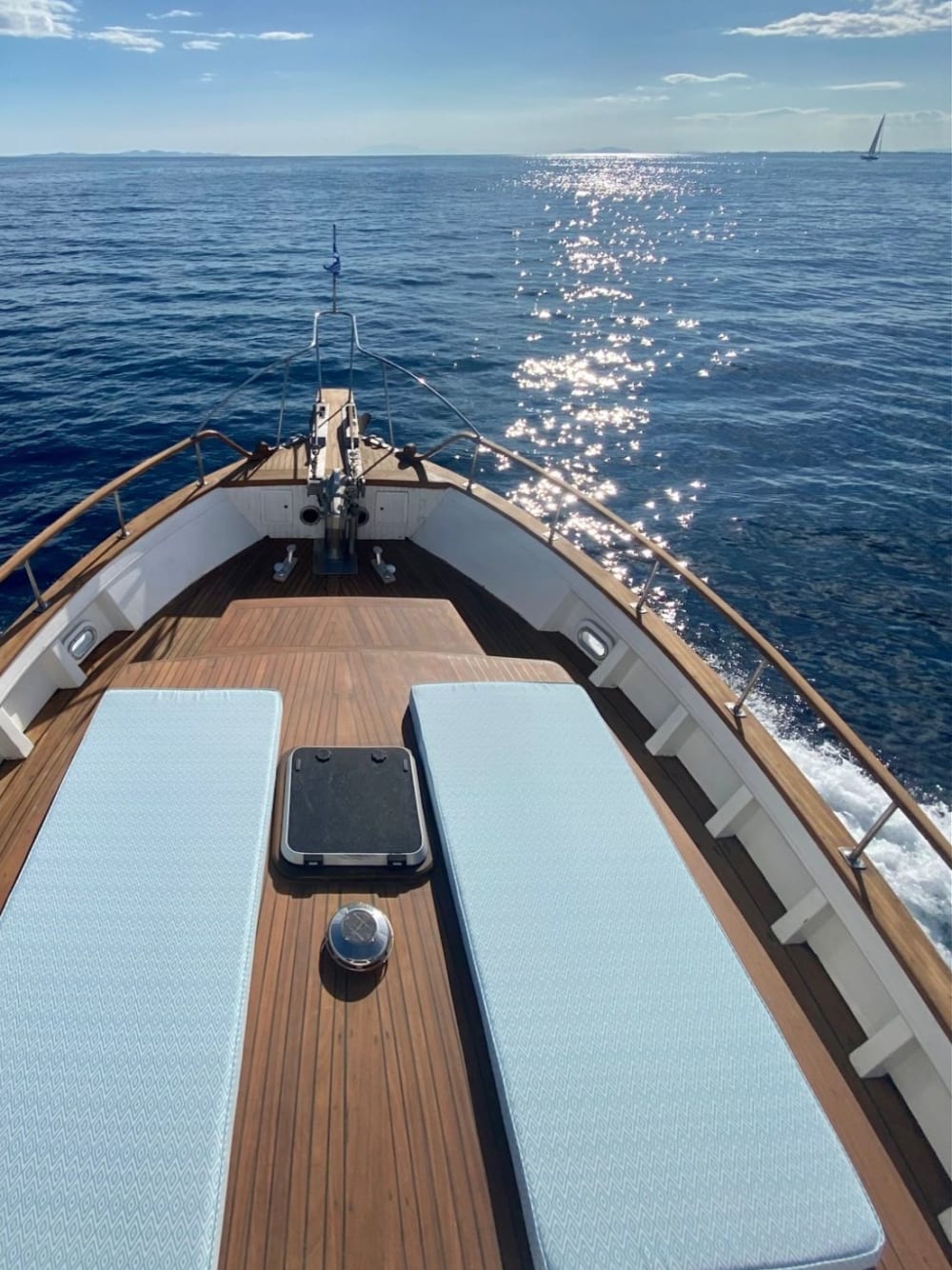 Γαλήνη στο ηλιοβασίλεμα – Μια εκπληκτική κρουαζιέρα για να δείτε τον Χρυσό Ορίζοντα της Κεφαλονιάς