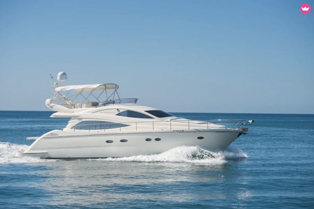 Diseña tu día: experiencia de día completo en yate privado desde Casa de Campo