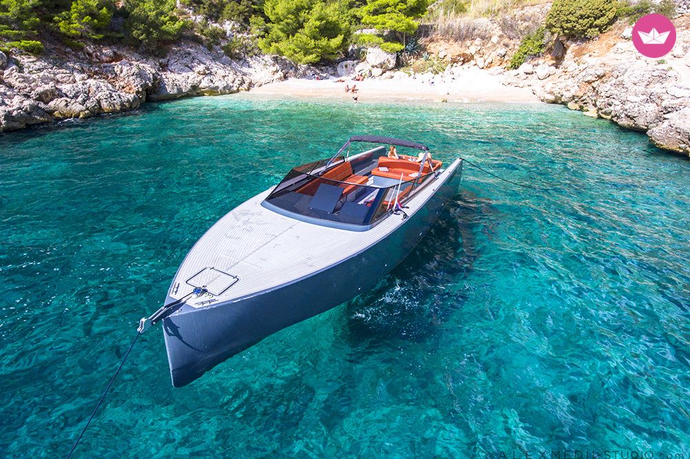 Explorez l'île de Brač et la Corne d'Or de Croatie en bateau