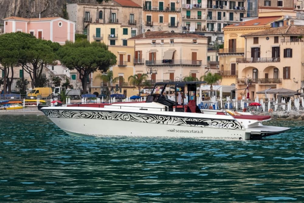 Paseo en barco privado: Capri y experiencia opcional en Nerano