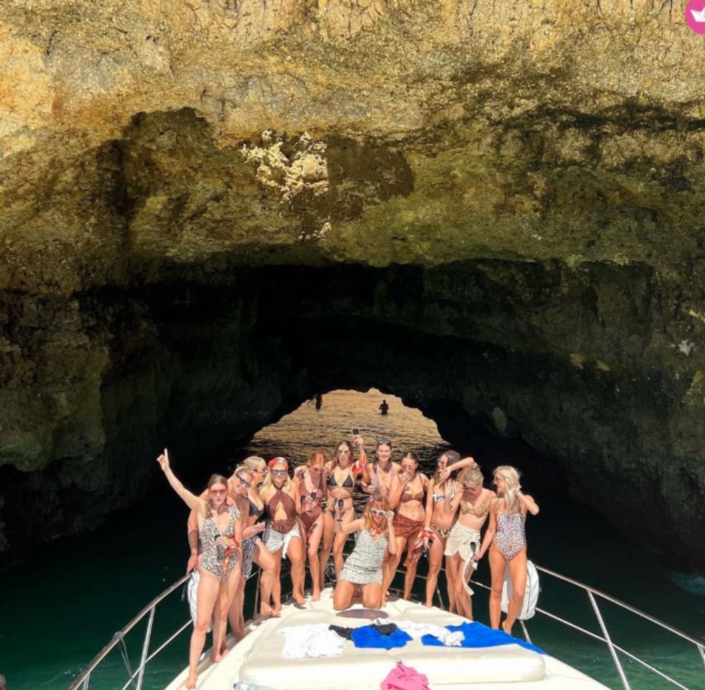 4-Hour Private Yacht Cruise: Jet Ski (Price Not Included) and Portuguese Riviera