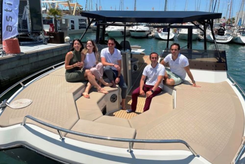 Wassersportspaß und Aussichten – 4-stündige Barcelona-Kreuzfahrt