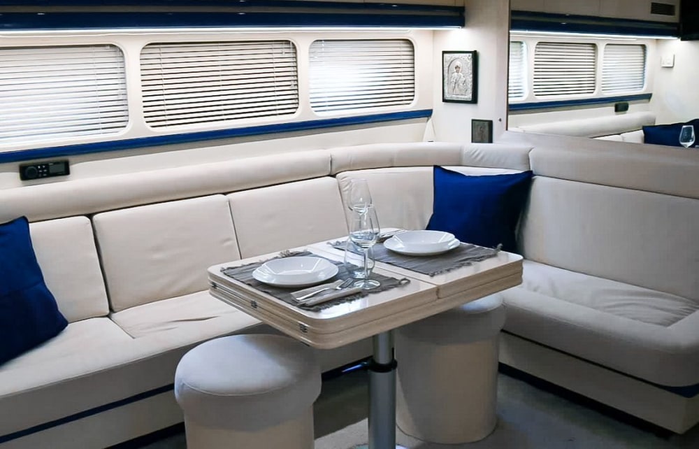 Unforgettable Day: Discovering Mykonos Between History and Relaxation