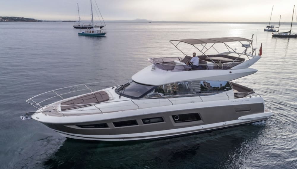 Escapada exclusiva en yate: crucero de Mónaco a Niza y Villefranche