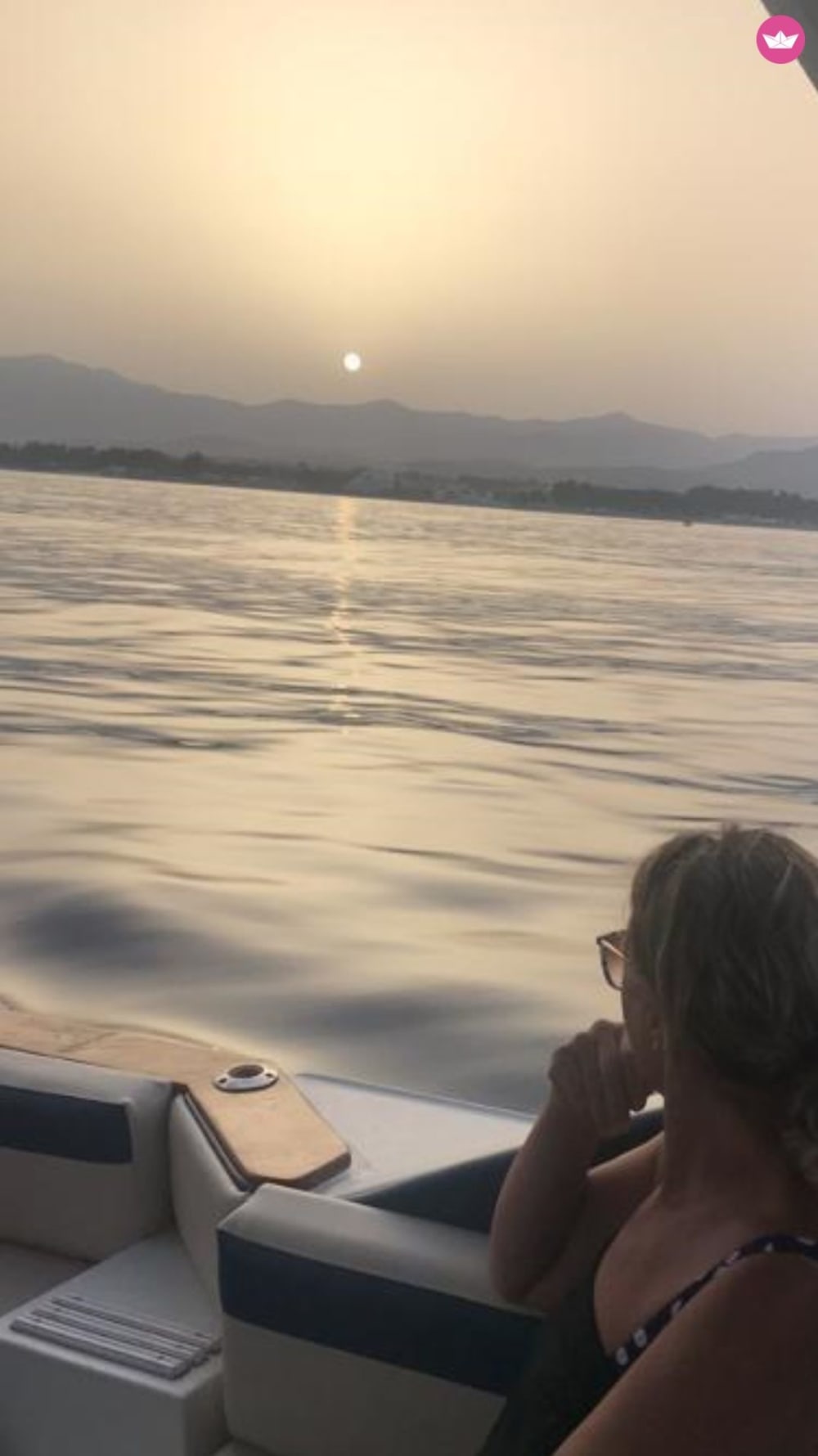 Escapada de la Hora Dorada: Crucero de 2 horas al atardecer