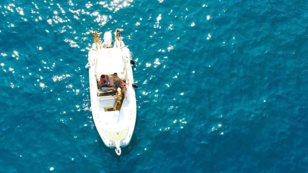 Aperitivo al faro: un tramonto da sogno a Portofino
