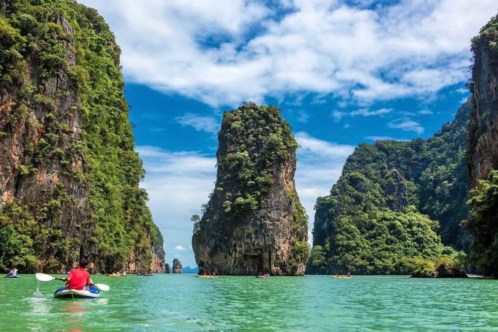 Avventura nella laguna e nelle grotte nascoste: esplora le grotte e le lagune segrete di Phuket in canoa