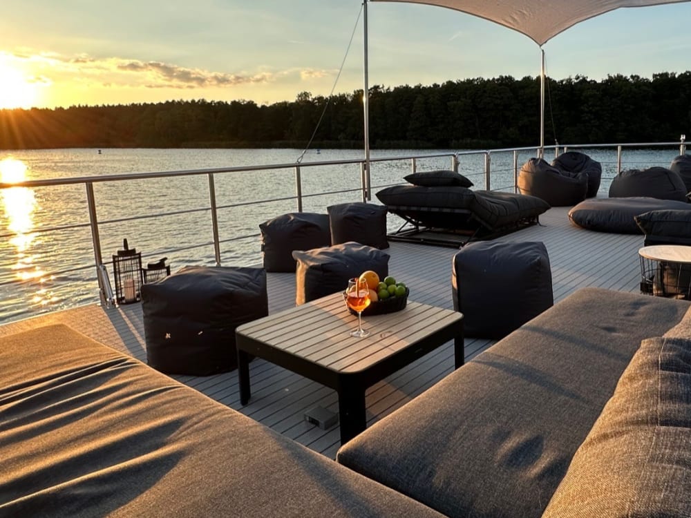 Impreza na łodzi w Berlinie – 8-godzinna prywatna impreza na łodzi