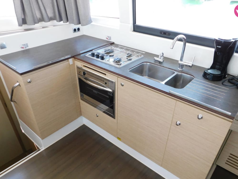 Malta Catamaran Experience: Sun, Sea & Relax