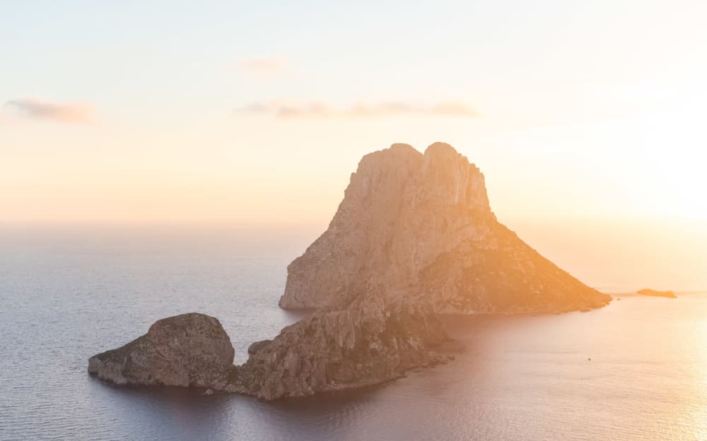 Ganztägiger Ausflug nach Cala Saona – 8 Stunden Meer, Sonne und versteckte Höhlen