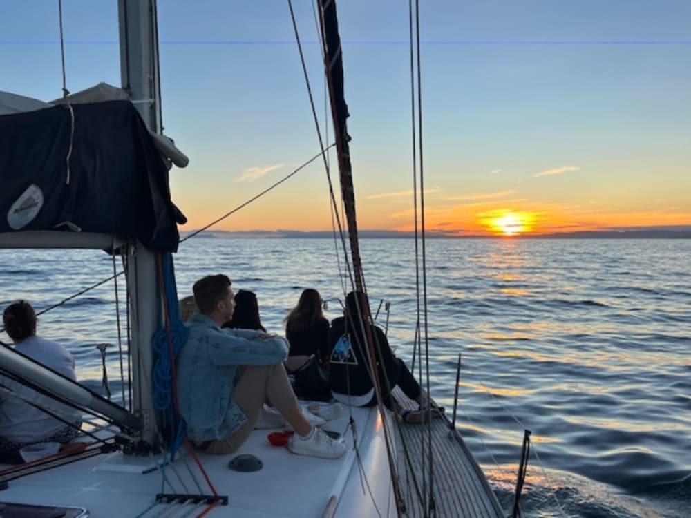 Segeln bei Sonnenuntergang in Marbella: Dem Zauber des Mittelmeers entgegen - 2 Stunden