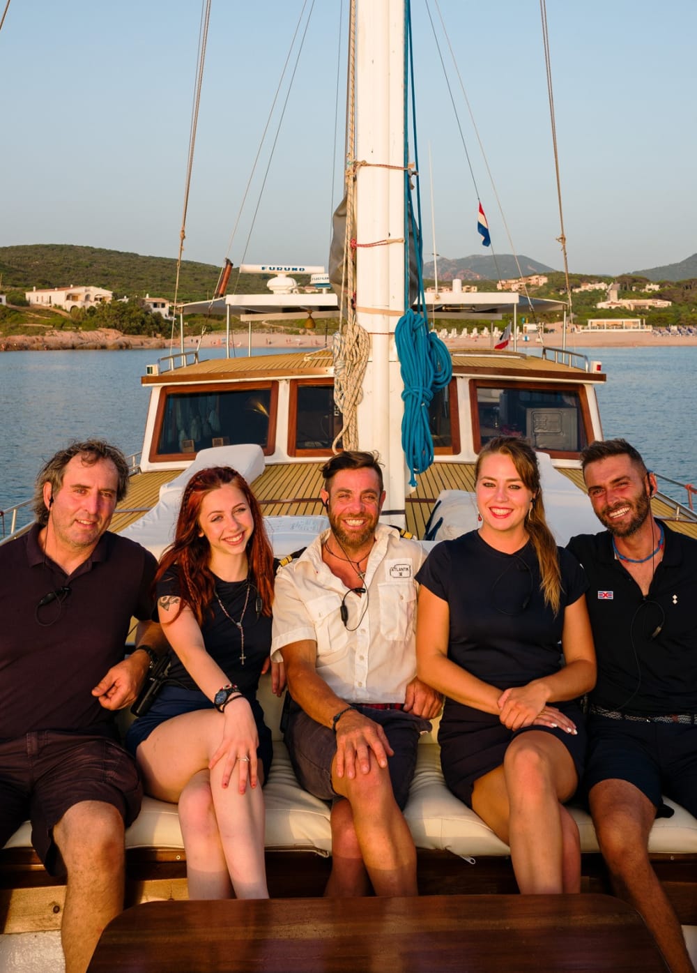 Esperienza di mezza giornata in barca  - Isola Rossa Adventure