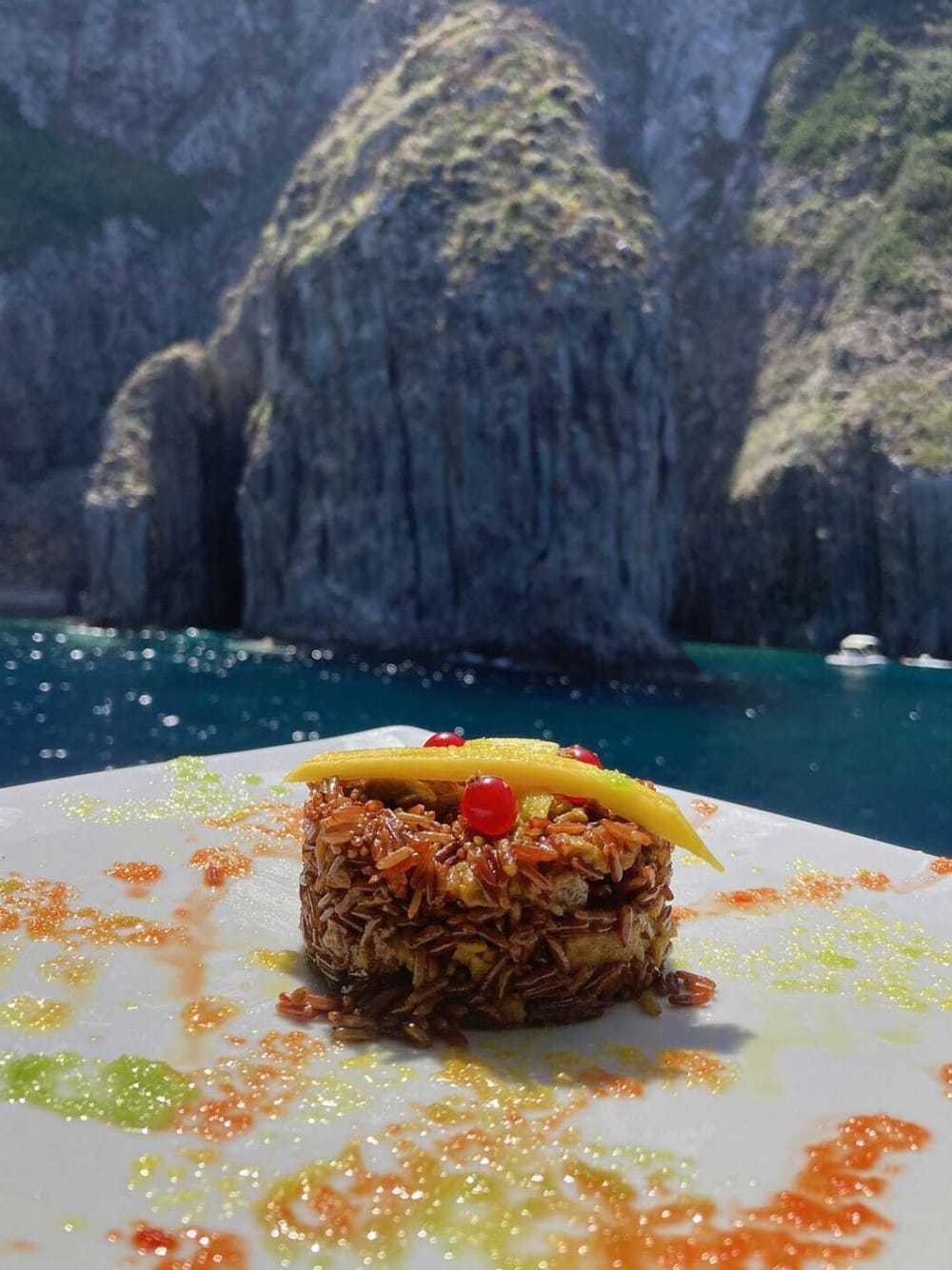 Crociera di un giorno intero con pranzo: scopri i tesori nascosti della Sardegna