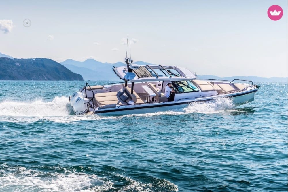 Blaue Lagune und Insel Despotiko