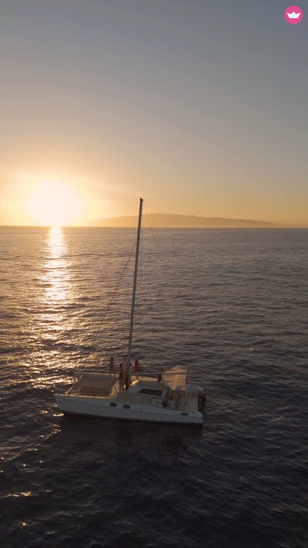 Half-day Nautical Trip between Coves and Volcanic Cliffs - 5h