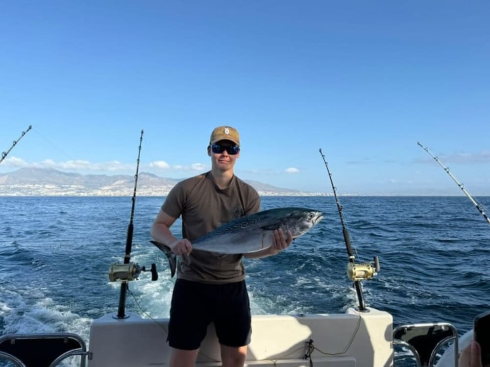 Een ochtend voor vissers – Hengels klaar, water wacht