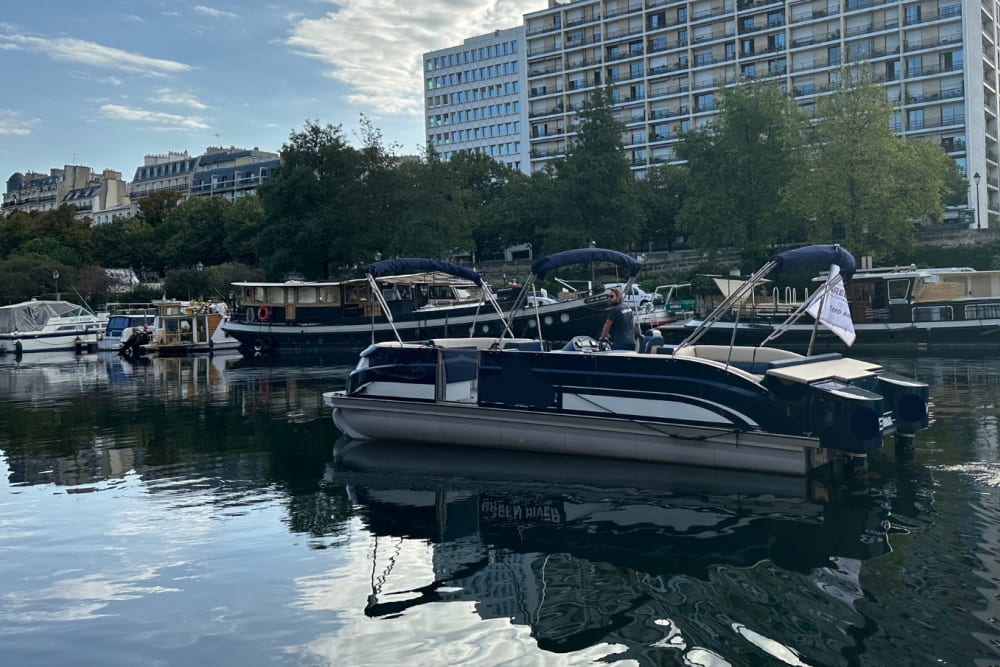 Paris Inattendu : Votre Croisière Privée de Boulogne à la Liberté