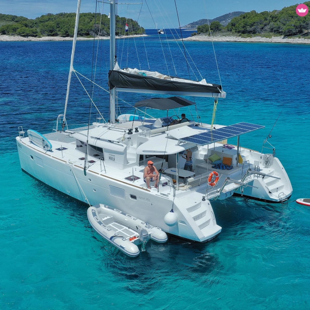 Full-Day Private Costa Blanca Cruise: Personalized Sailing Experience from Torrevieja to Tabarca and La Manga