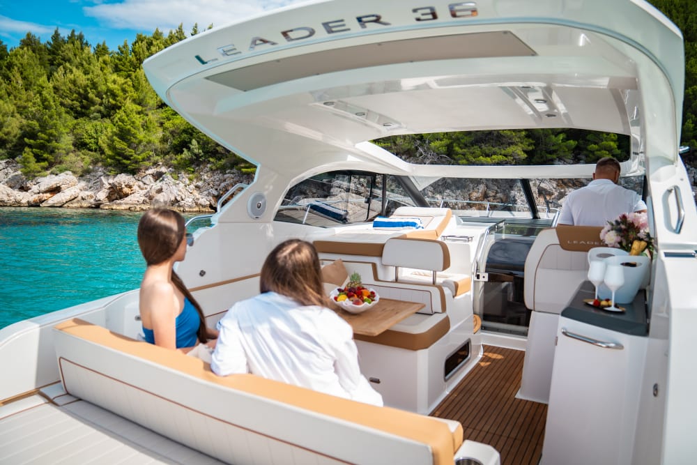 Privat halvdagstur till Elafitiöarna – Utforska de blå och gröna grottorna från Dubrovnik