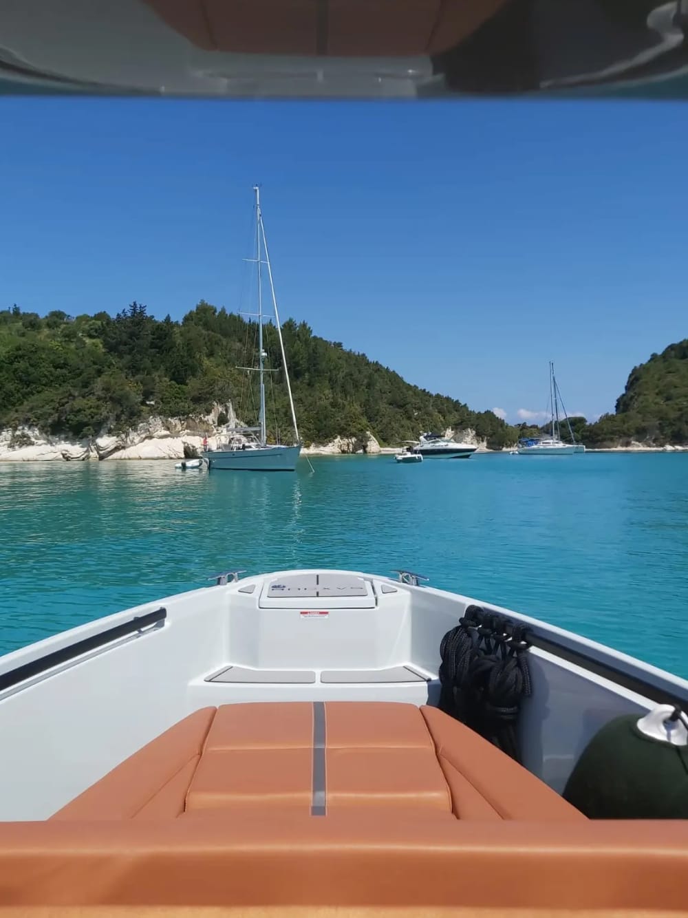 PAXOS - ANTIPAXOS - GROTTE BLU: Crociera di lusso privata