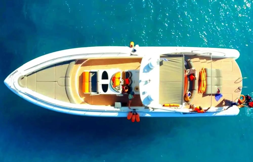Croisière d'une journée vers l'île de Symi – Plages, plongée avec tuba et balades paradisiaques