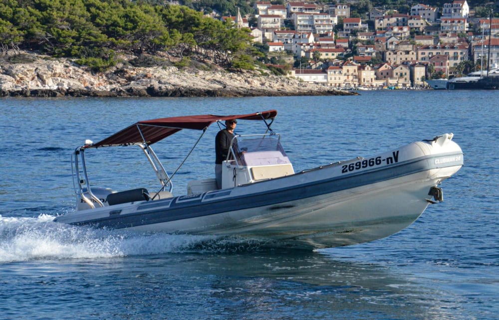 Discover Pakleni Islands – 7h Private Cruise