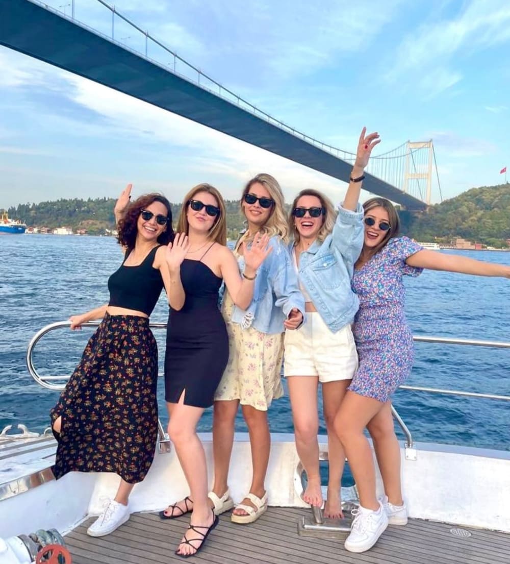 Your Ultimate Bosphorus Adventure: Good Times Guaranteed!