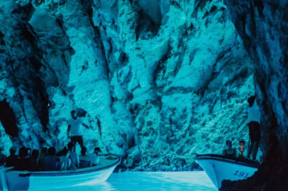 Grotta Azzurra e Fuga tra 5 Isole: 10 ore di bellezza