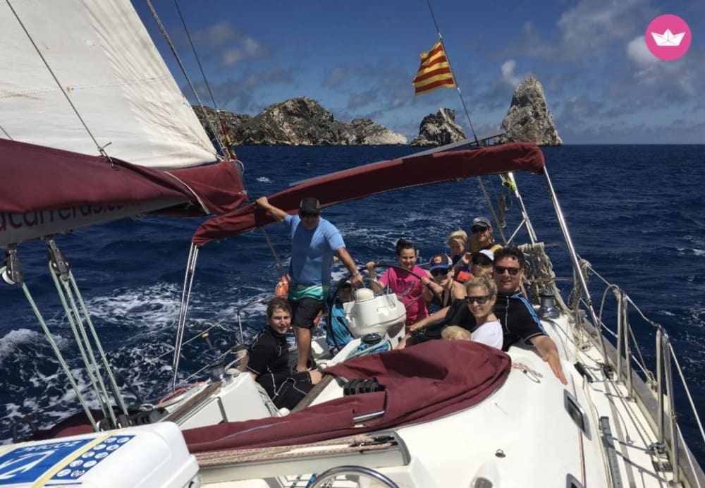 Descubrimiento costero de medio día: recorrido en barco de 4 horas desde Port de l’Escala