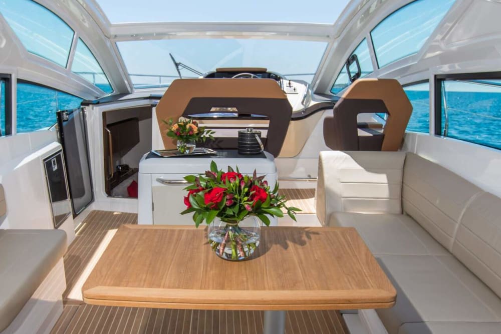 Dubovica & beyond – 3-hour cruise along Hvar’s hidden coast