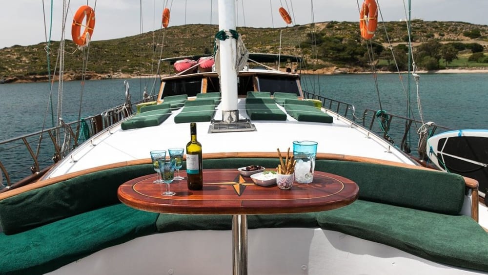 Paros Paradise: Ολοήμερη κρουαζιέρα στο ειδυλλιακό νησί της Πάρου