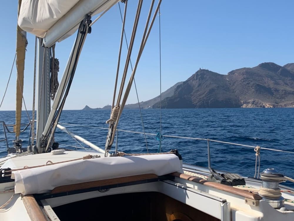 Descubre la Costa de Almerimar en un Día Inolvidable a Vela
