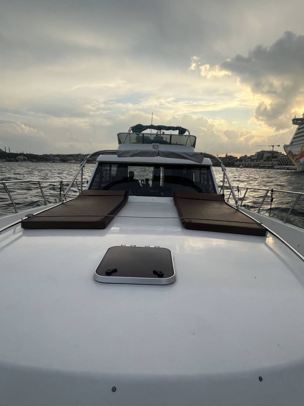 Cultural Heritage Cruise – Experience Through Istanbul’s Timeless Beauty