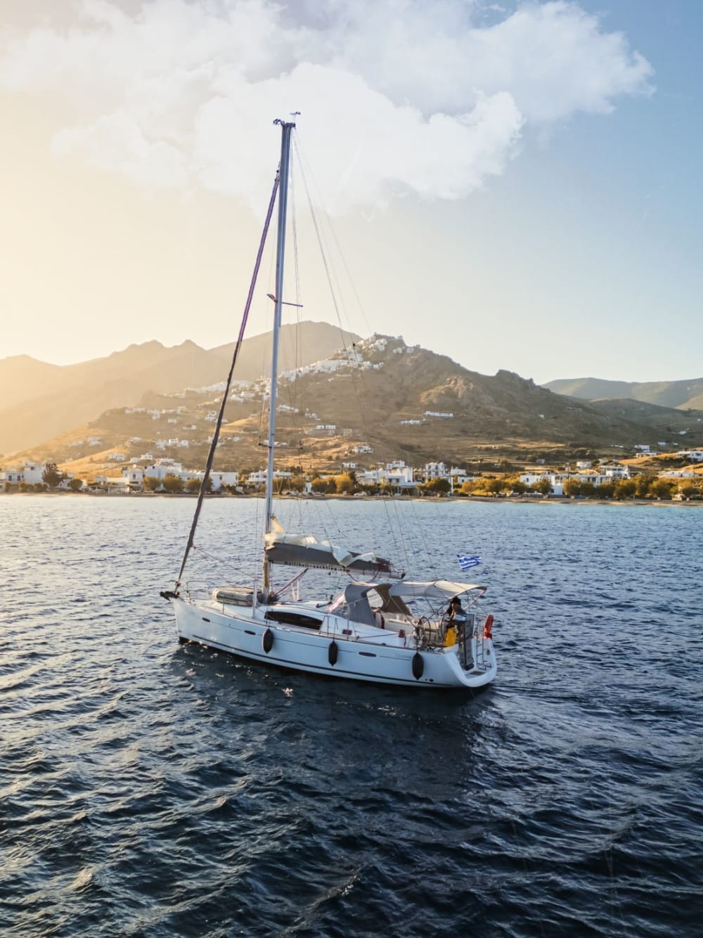 Noche romántica en barco con paradas para nadar