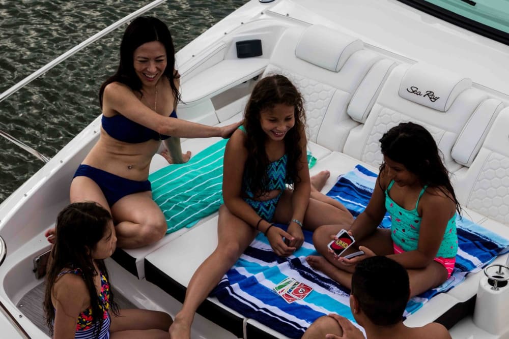 Half Day Cruise in style on Sea Ray 320