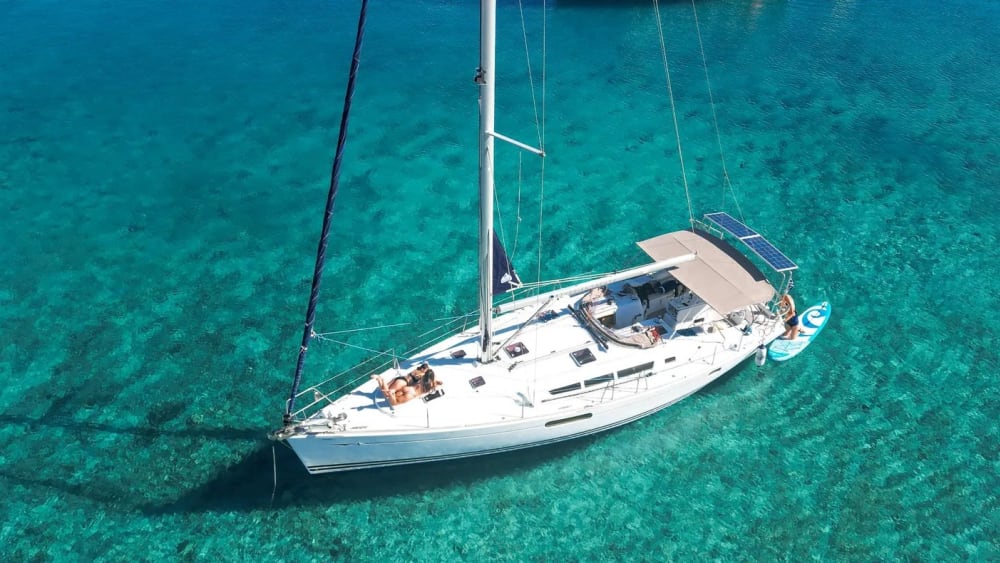 Sail into Serenity: A Day Cruise to the Untouched Beauty of Dia Island