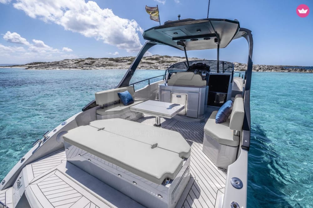 Antiparos Run: Half-Day Coastal Exploration (FIM)