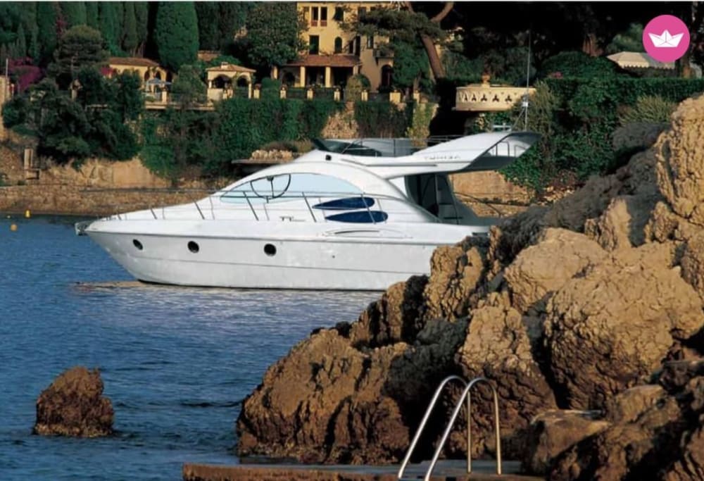 Explorez Spargi, Budelli et Santa Maria avec le yacht Azimut 39