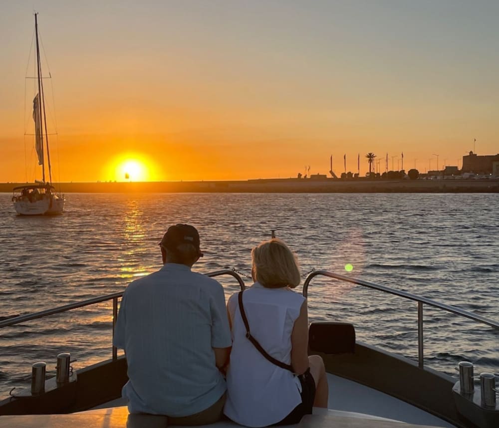 Auf dem Weg zur Douro-Mündung: 2-stündige Sonnenuntergangskreuzfahrt