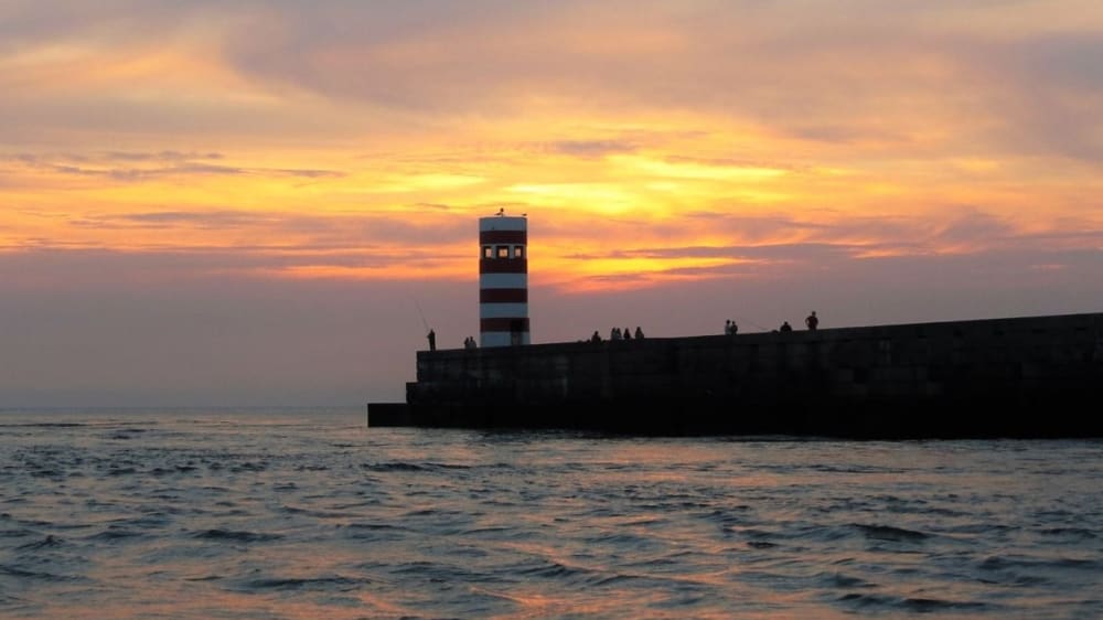 4-stündiges privates Segelerlebnis bei Sonnenuntergang auf dem Fluss Douro