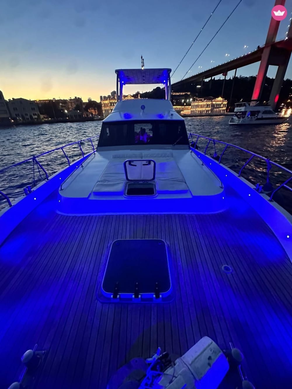 Goldene Stunde auf dem Bosporus: Eine 4-stündige Sonnenuntergangs- und Kulturkreuzfahrt in Istanbul